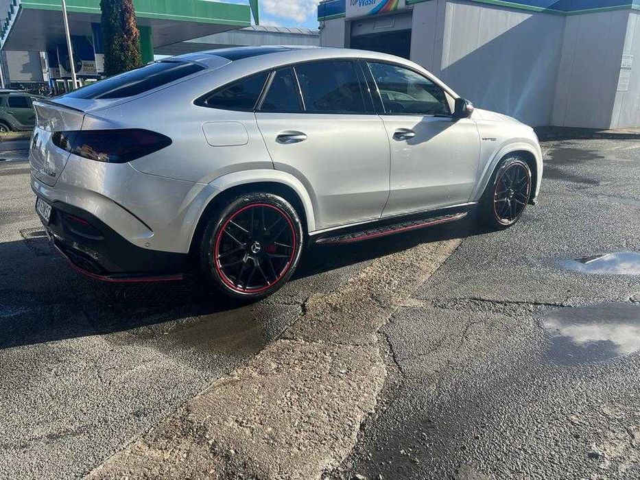 Mercedes Benz GLE 63 AMG S 4 MATIC + hibrid 634 CP