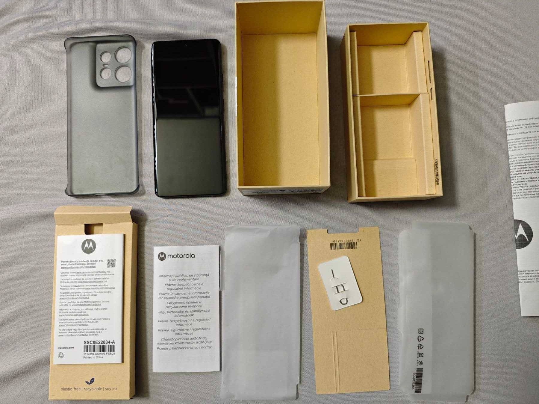 Motorola Edge 50 Pro 12/512 С Гаранция 20 месеца