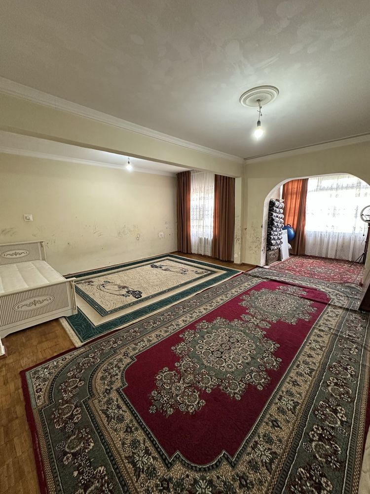Продается квартира Юнусабад 19 квпртал 3 комнатная