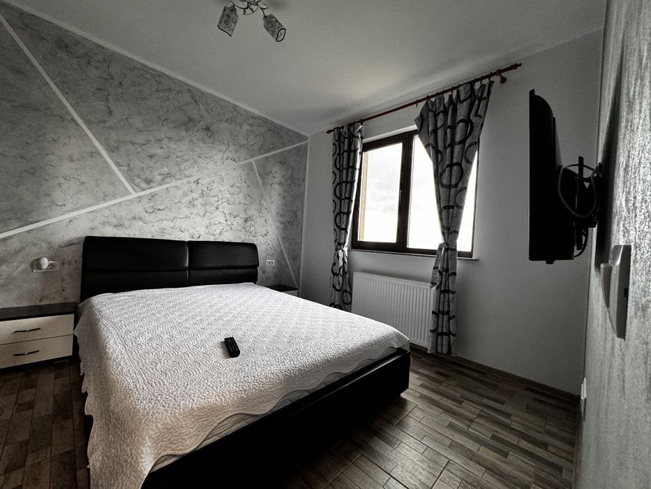 Vand apartament 2 camere, 2 min  distanta de plaja
