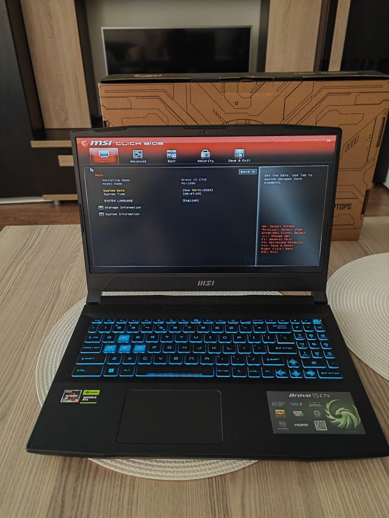 Laptop NOU Gaming MSI Ryzen 7535 RTX4050 6GB 144hz 2 Ani Garantie