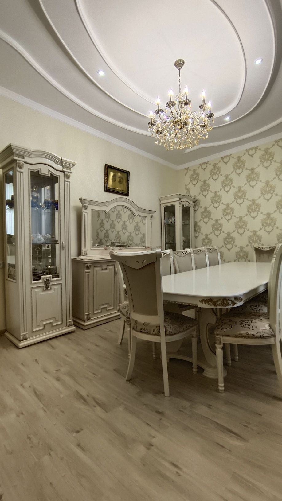 Продаётся мебель для гостиной. Производство Узбекистан..