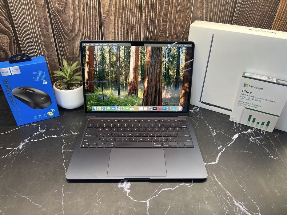 Ноутбук бизнес класса Apple MacBook Air 13,6 | M3 | 8GB | 512GB | 100%