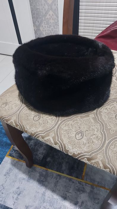 Продаю шапку норковую, женскую.