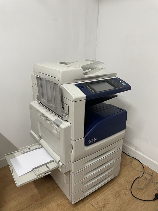 Продам принтер xerox 7830