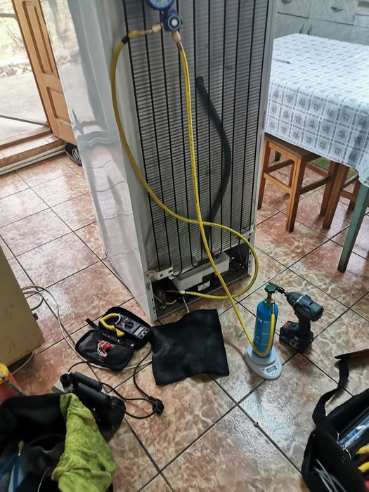 Reparatii frigidere, masini de spalat, montaj service aer conditionat