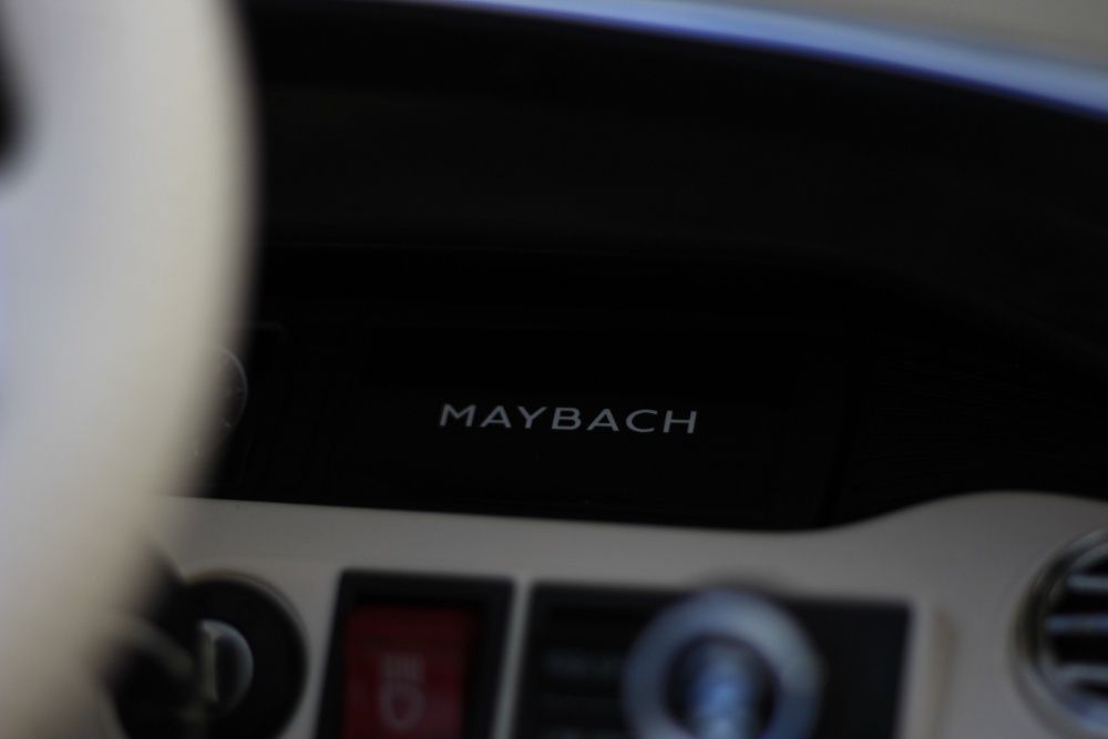 Masinuta electrică pentru copii Mercedes S650 Maybach NOUA #Black