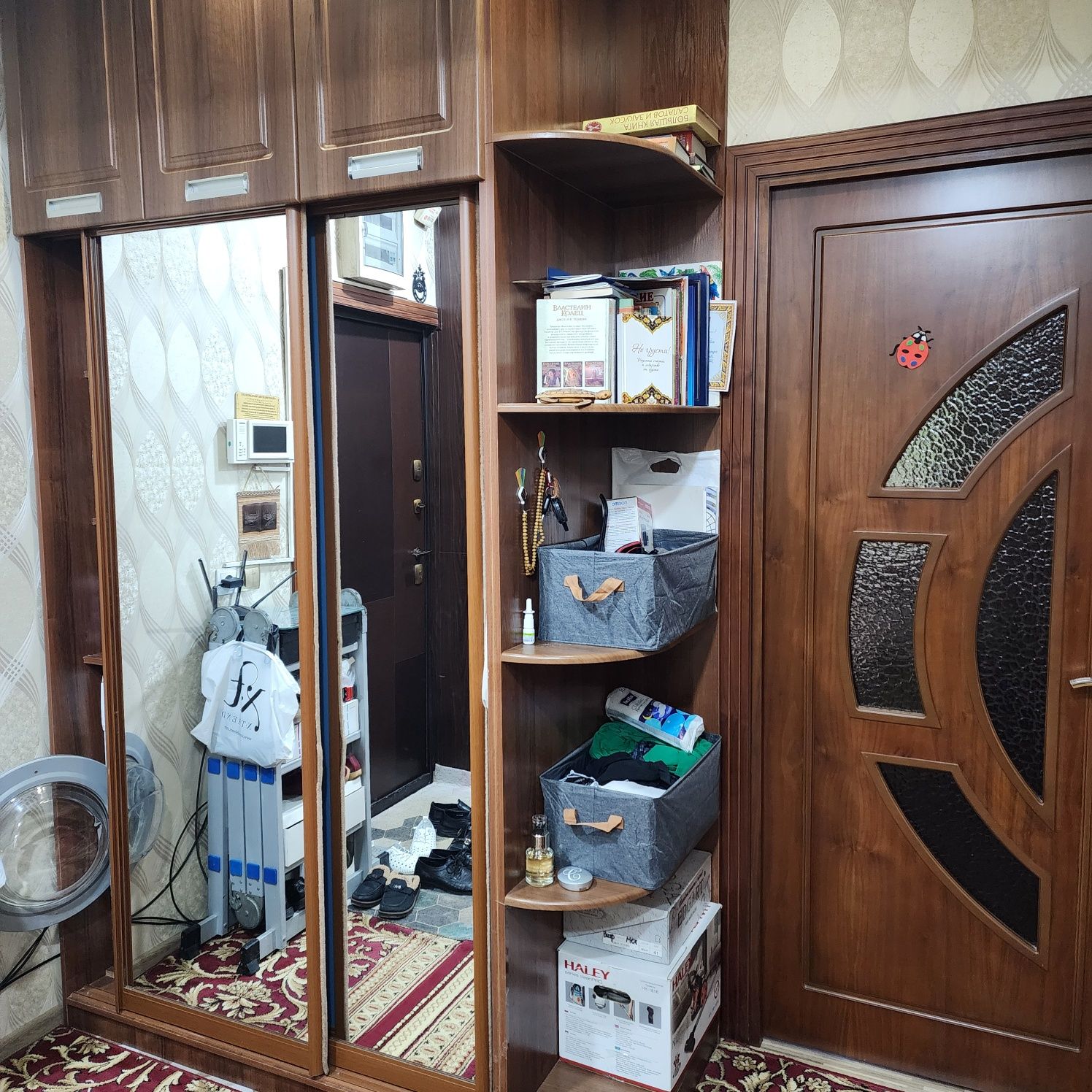 Обмен или продажа 3 х комн.  на 5 ти комн.