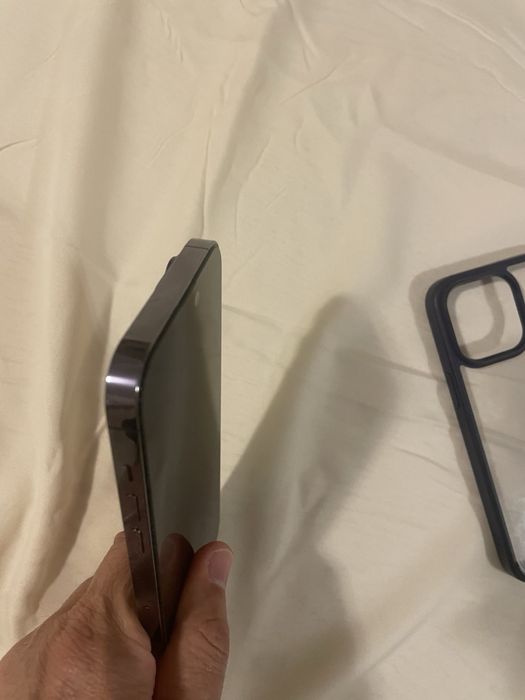 Продавам отличен Iphone 14 pro max 256gb цвят Deep purple