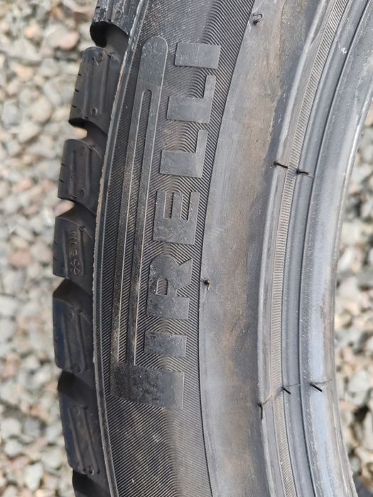 Vând anvelope second hand