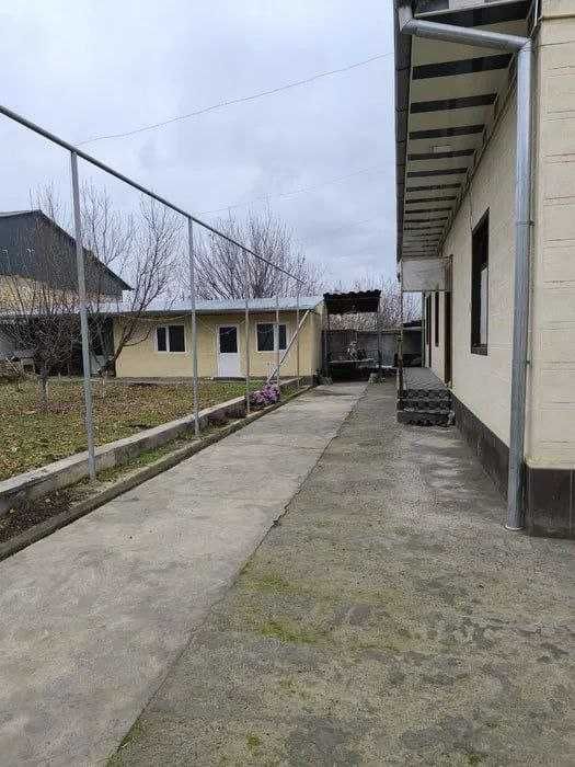 Уч-кахрамонда  6 соток Яхши ховли сотилади.