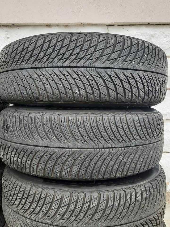 4 Броя 225/60/18 Michelin 2x8mm 2x7mm