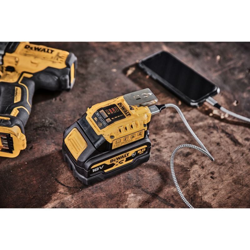 DeWALT DCB094K Комплект зарядно със адаптер за батерия USB