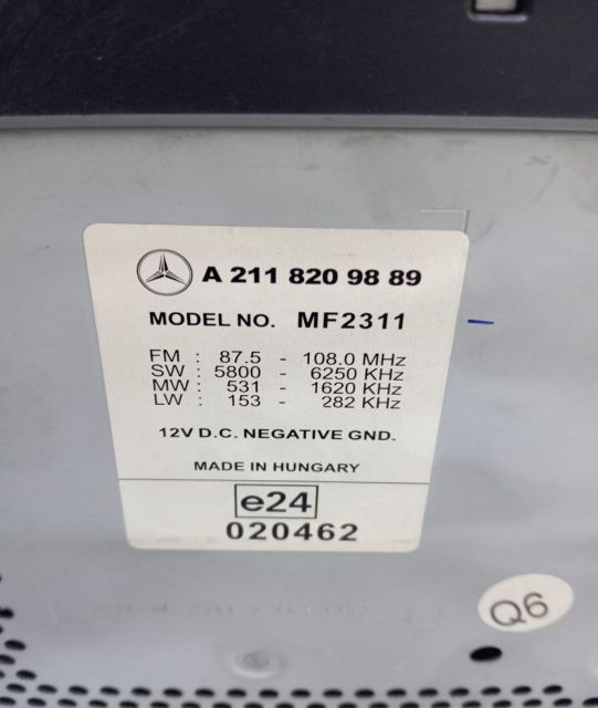Radio cd player A2118209889 Mercedes-Benz E-Class W211/S211