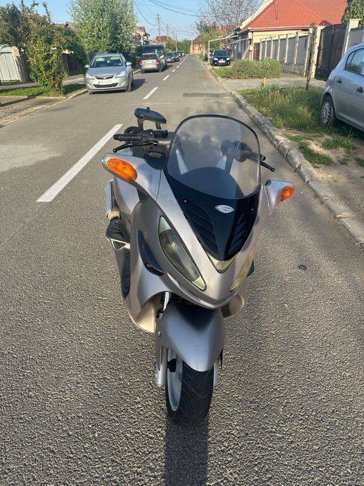 Scuter Malaguti Madison 250cc