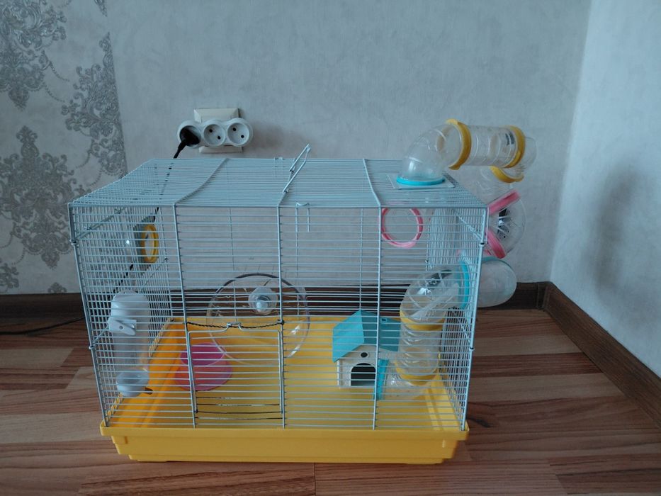 Продам клетку для хомяка