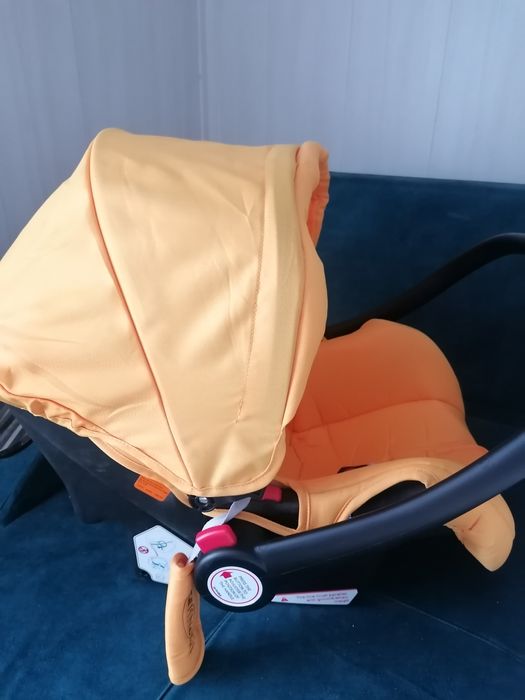 Продаётся коляска в отличном состоянии