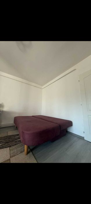 De vânzare canapea extensibila cu  lada