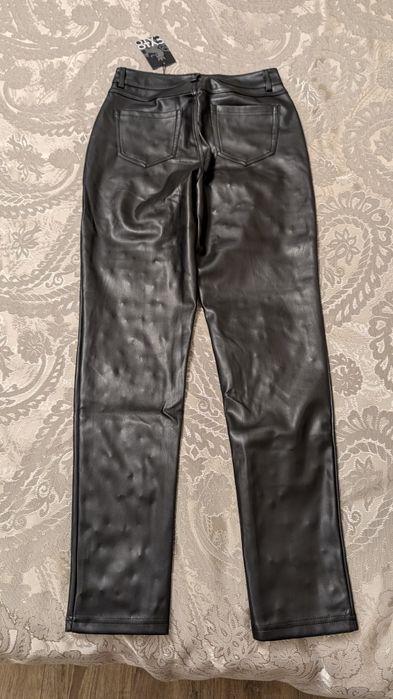 Pantaloni piele ecologica