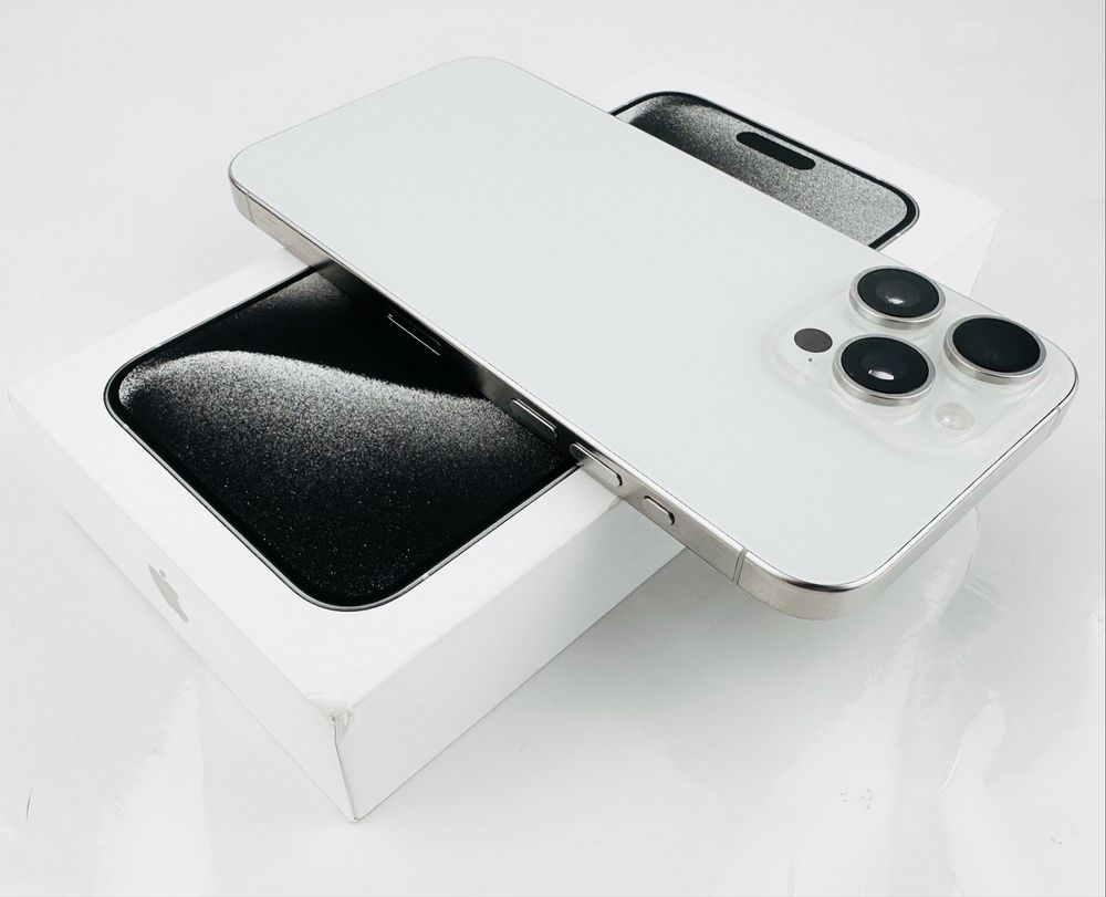 Apple iPhone 15 Pro Max 256GB White Titanium Перфектен! Гаранция!