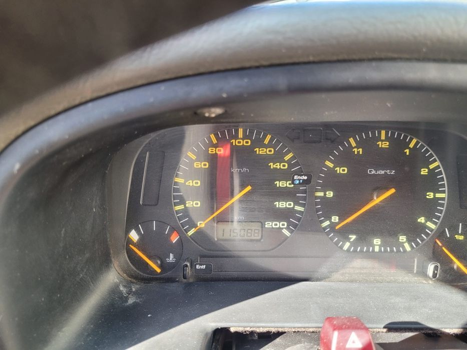 Vând mașina Seat Inca