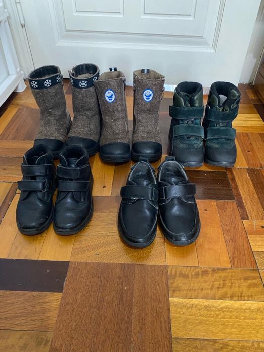 Продам детскую обувь