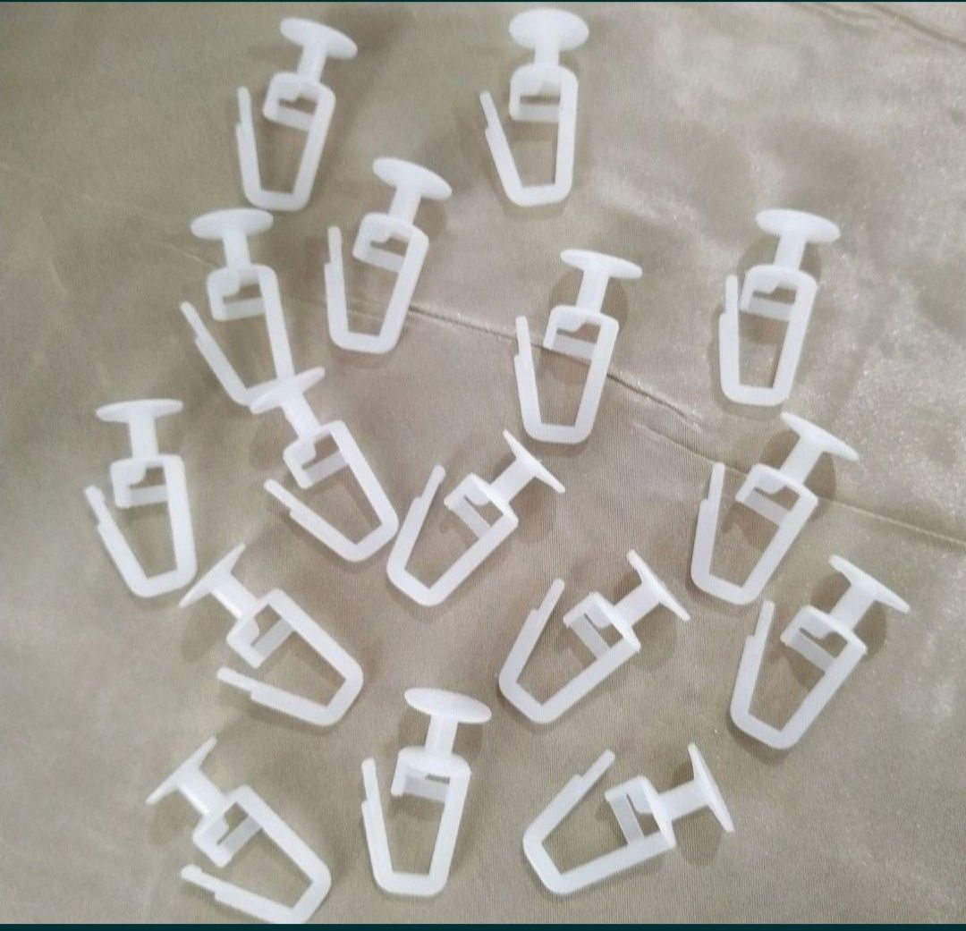 Крючки пластиковые для карниза (гардины)