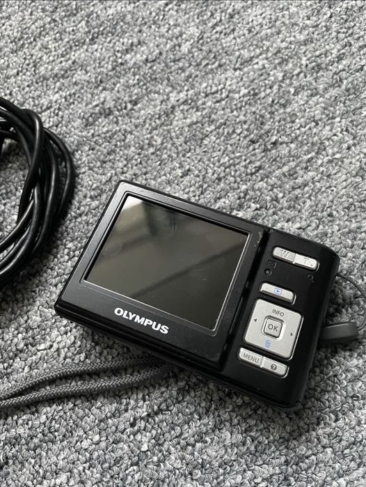 Aparat Foto Digital OLYMPUS T-100 Black, 12MP, Point & Shoot