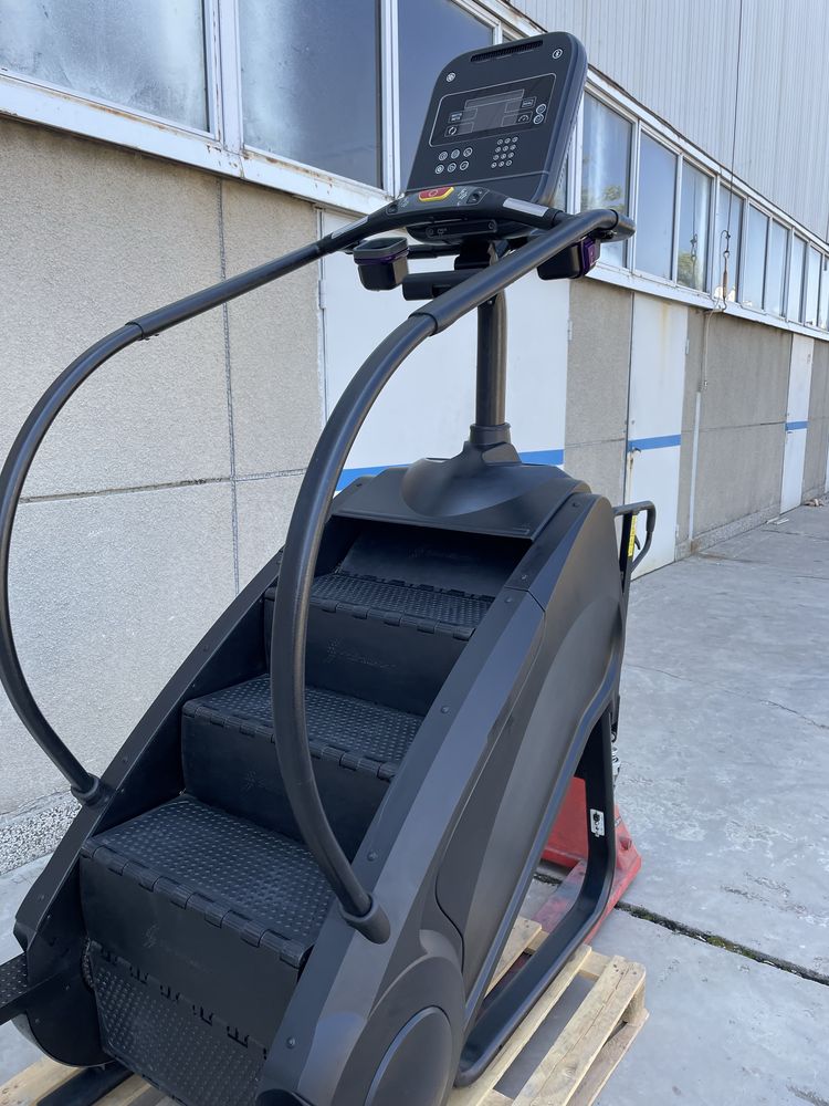 Stairmaster Gauntlet 8