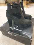 Botine din piele