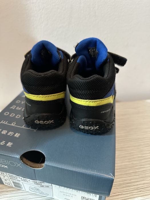 Детски боти  размер 23 Geox