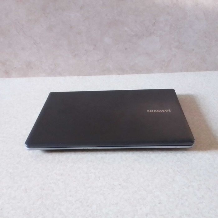 Samsung Core i7 под ремонт.