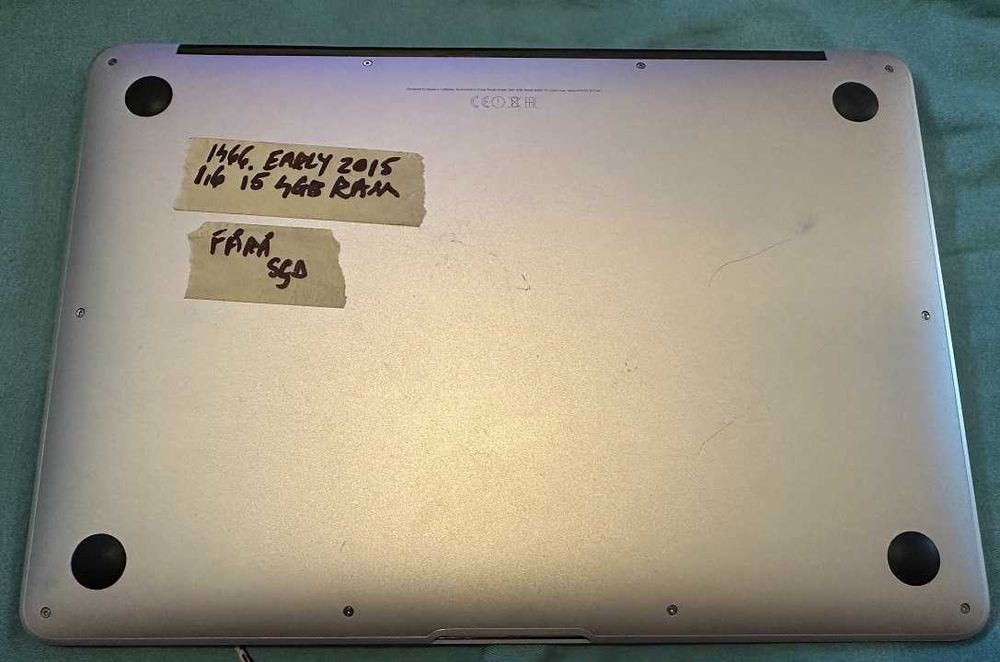 MacBook Air A1466 2015 i5 4GB