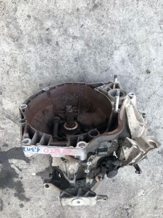 cutie viteza manuala 1.3 multijet fiat punto