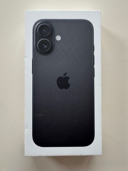 Vând IPhone 16 128 gb sigilat