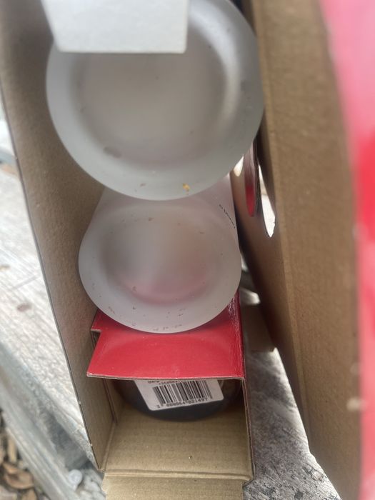 Лимитирани водни чаши