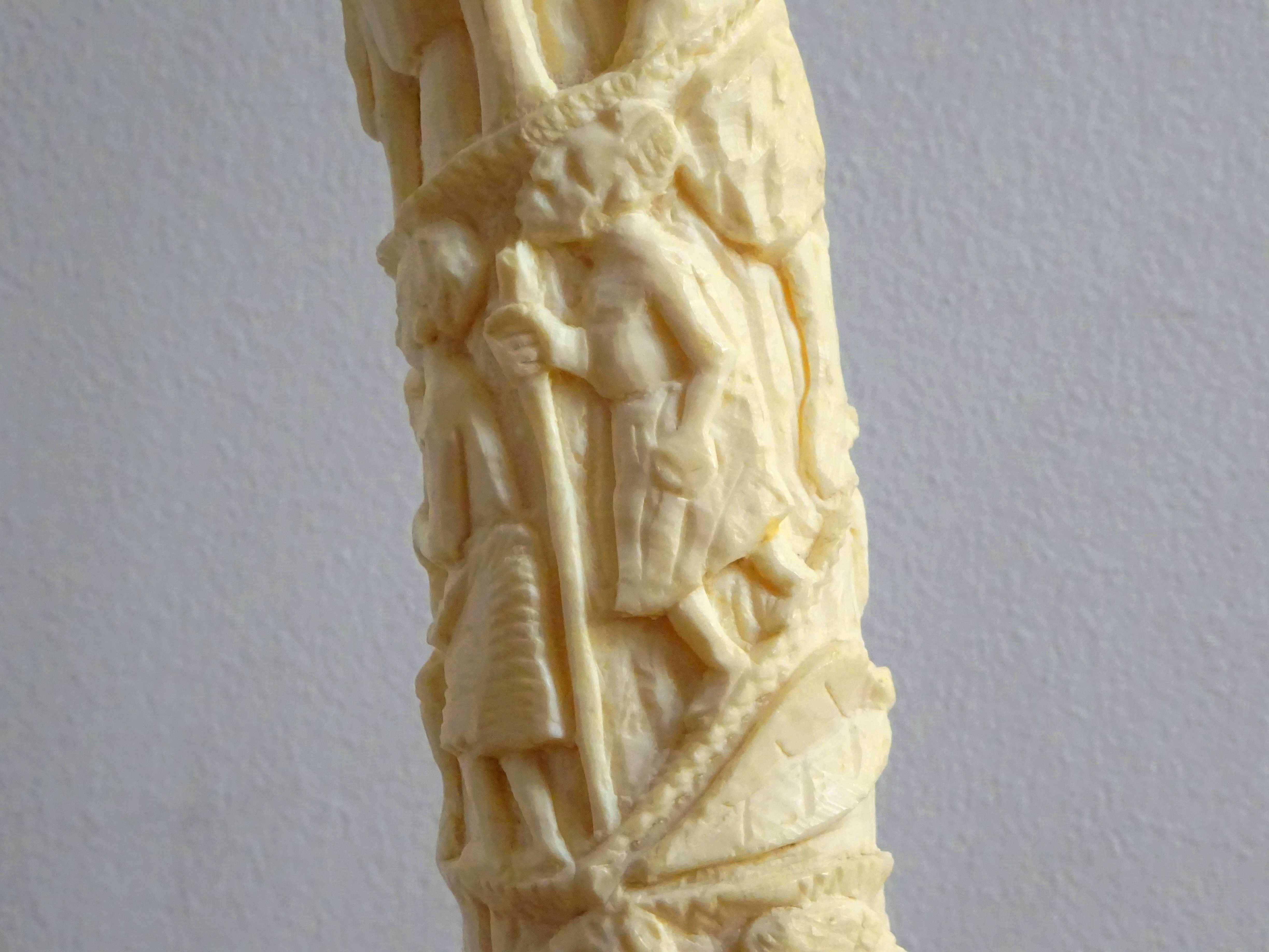 Sculptura tribala africana in Fildes natural, tribul Yoruba - UNICAT