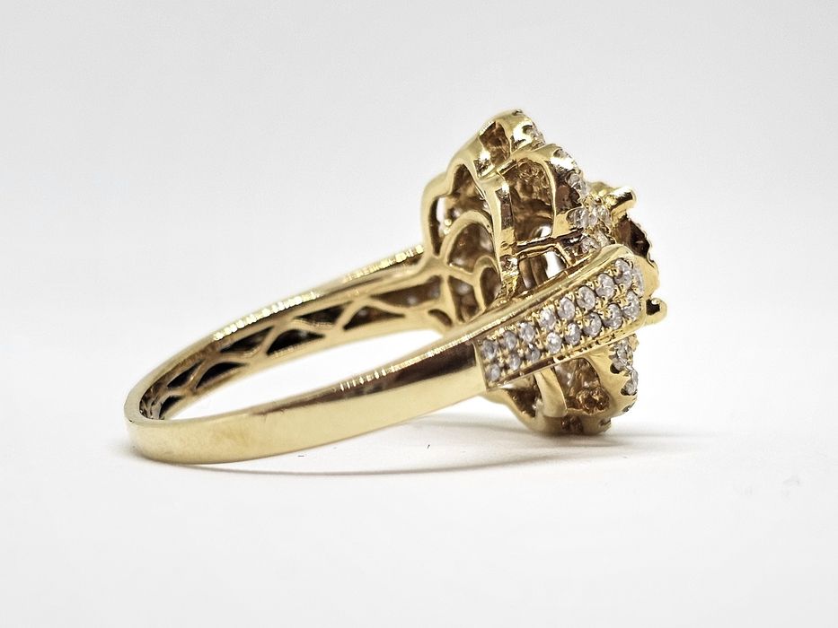 Пръстен с диамант / диаманти 1.5 карата, 18 к злато