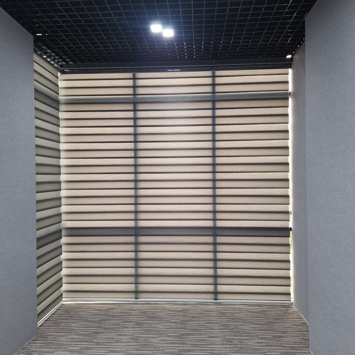 Jalyuzi_Roller jamosi sizga kombo jalyuzilarini taqdim etadi