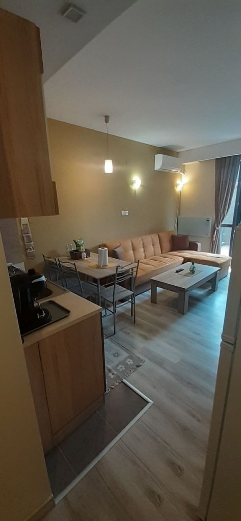 Дава се под наем Двустаен апартамент в Банско - 70 кв.м за 60000 € - Снимка #3