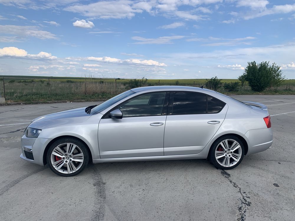 Vând Skoda Octavia 3 Vrs 2.0 184 CP DSG 2014