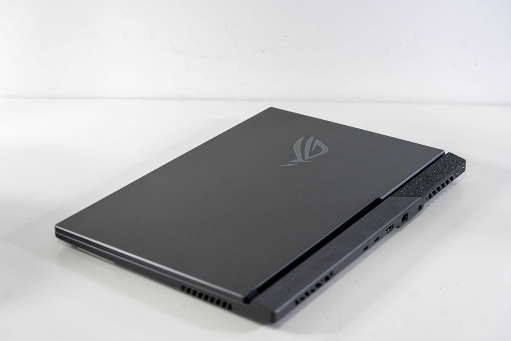 Laptop gaming Asus ROG G713 Ryzen7 6800HS 17 inch 144Hz