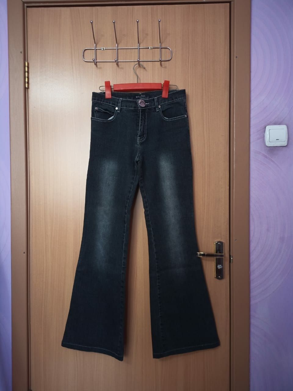 Женские джинсы и брюки