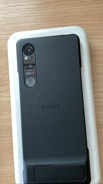 Sony Xperia 1 V и слушалки WH-1000XM5