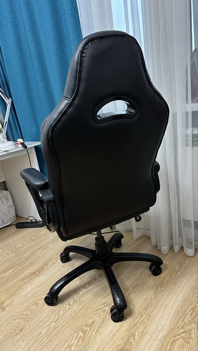 Компьютерное кресло