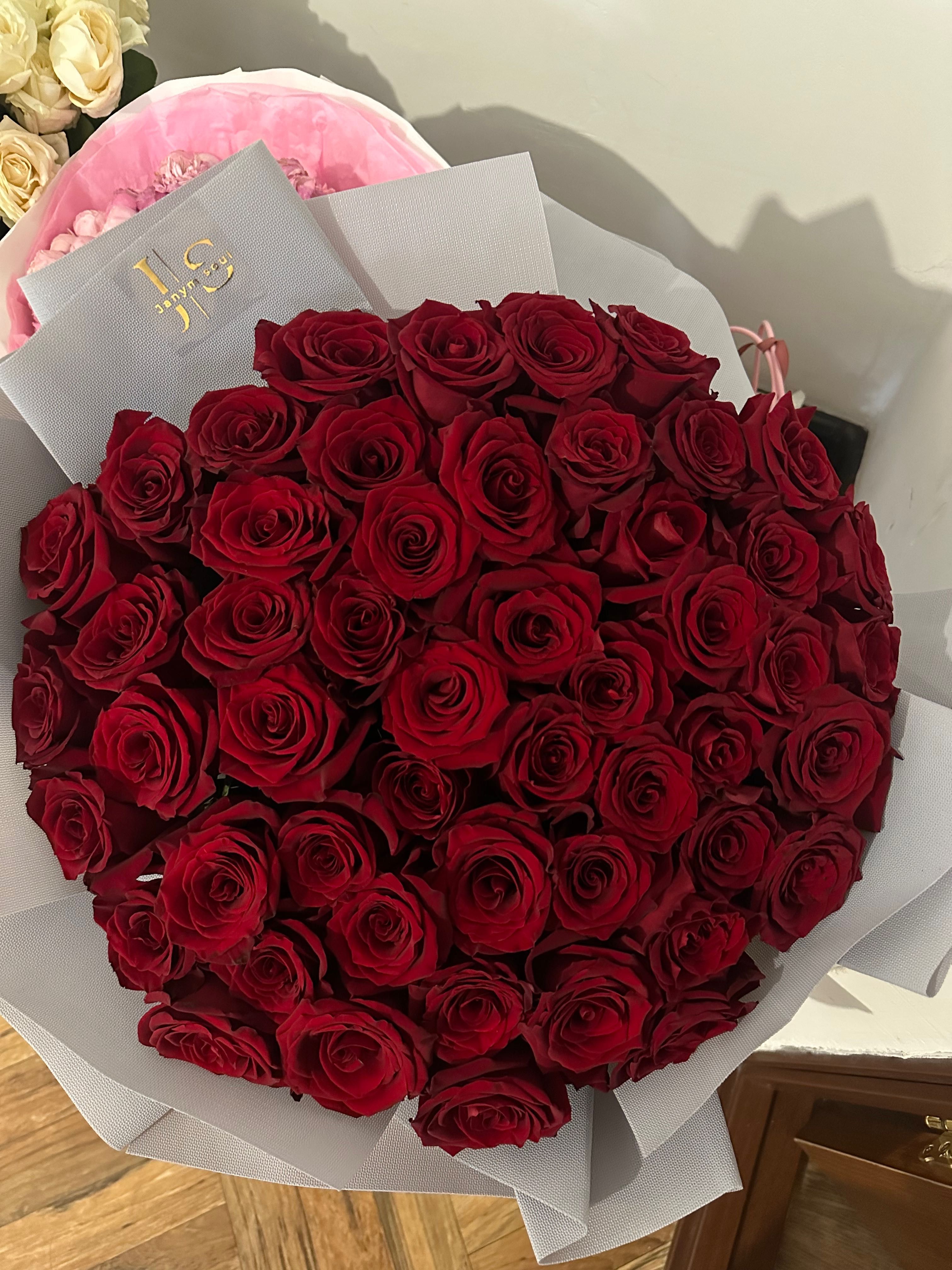 51 роза срочно 15к