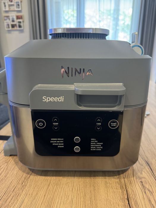 Мултикукър Ninja Speedi 5.7 литра, 10 програми, Сив