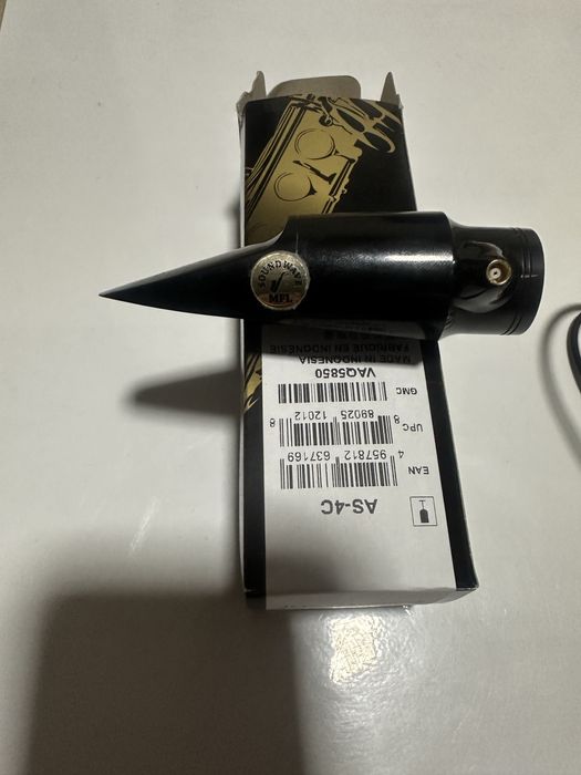 Mustiuc cu dozä yamaha 4 c