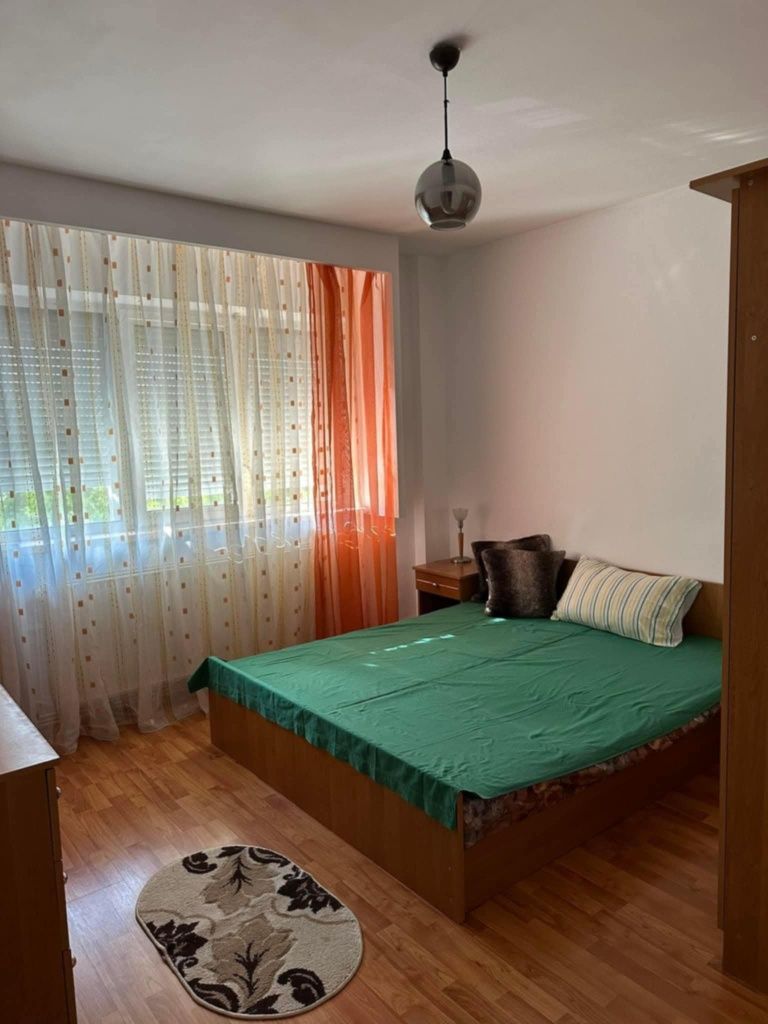 Închiriez apartament Brazda