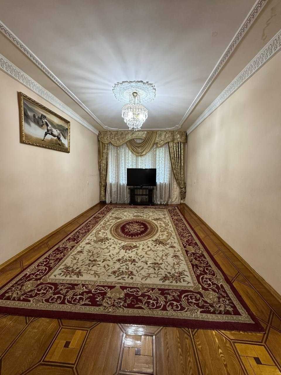 4-х комнатная квартира на Ц-5 (балкон 2х6м)  ID: 2541